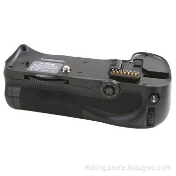 Vertical battery grip for D300/D300S/D700
